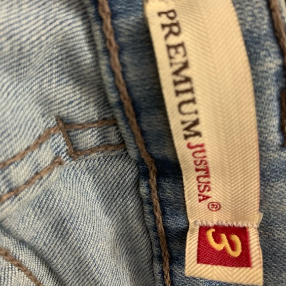 Just USA Light Blue Faded Skinny Jeans - Picture 9 of 10